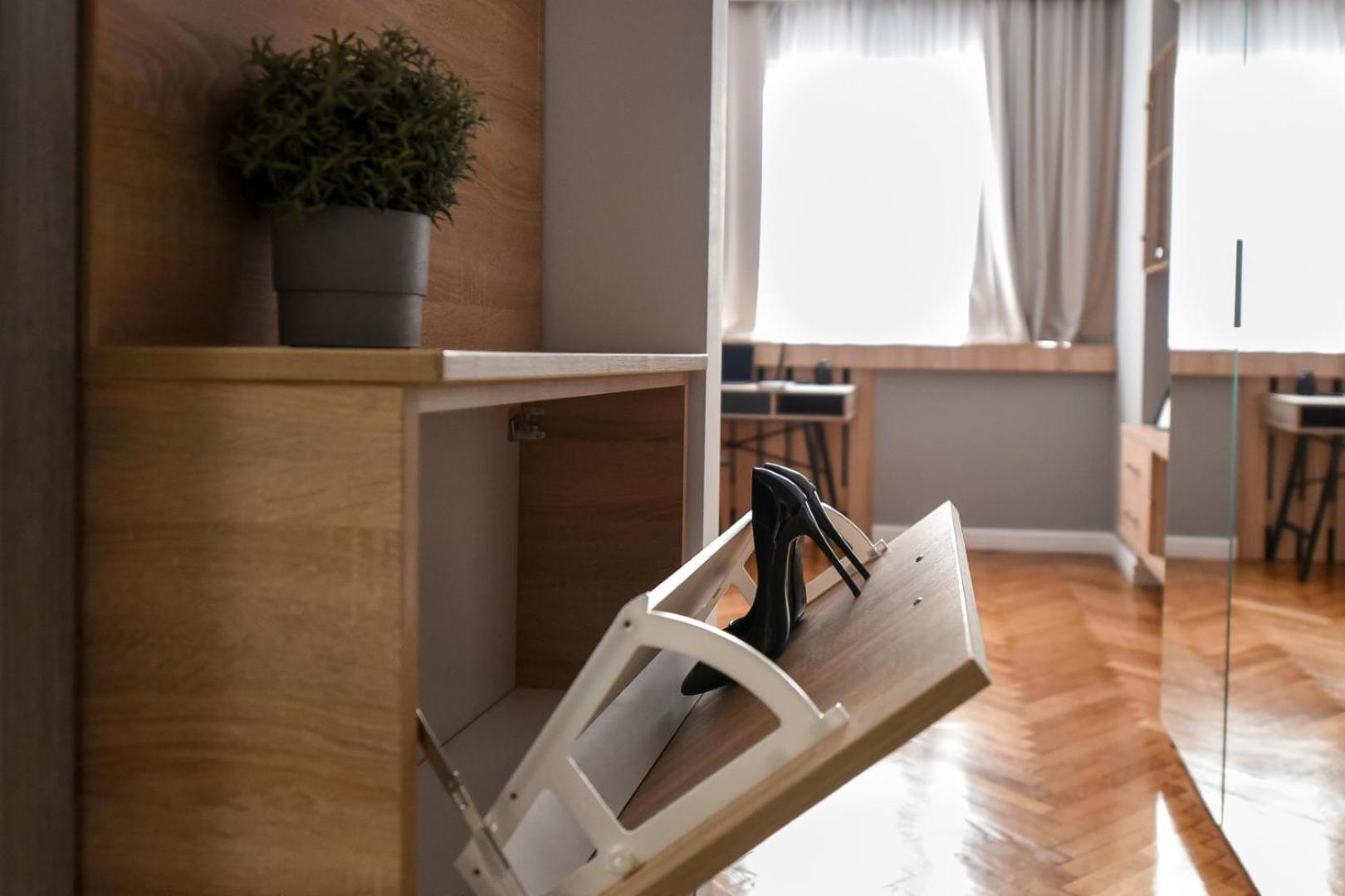 City Center Getaway - Cozy Accommodation For Your Perfect Stay Bucureşti Phòng bức ảnh