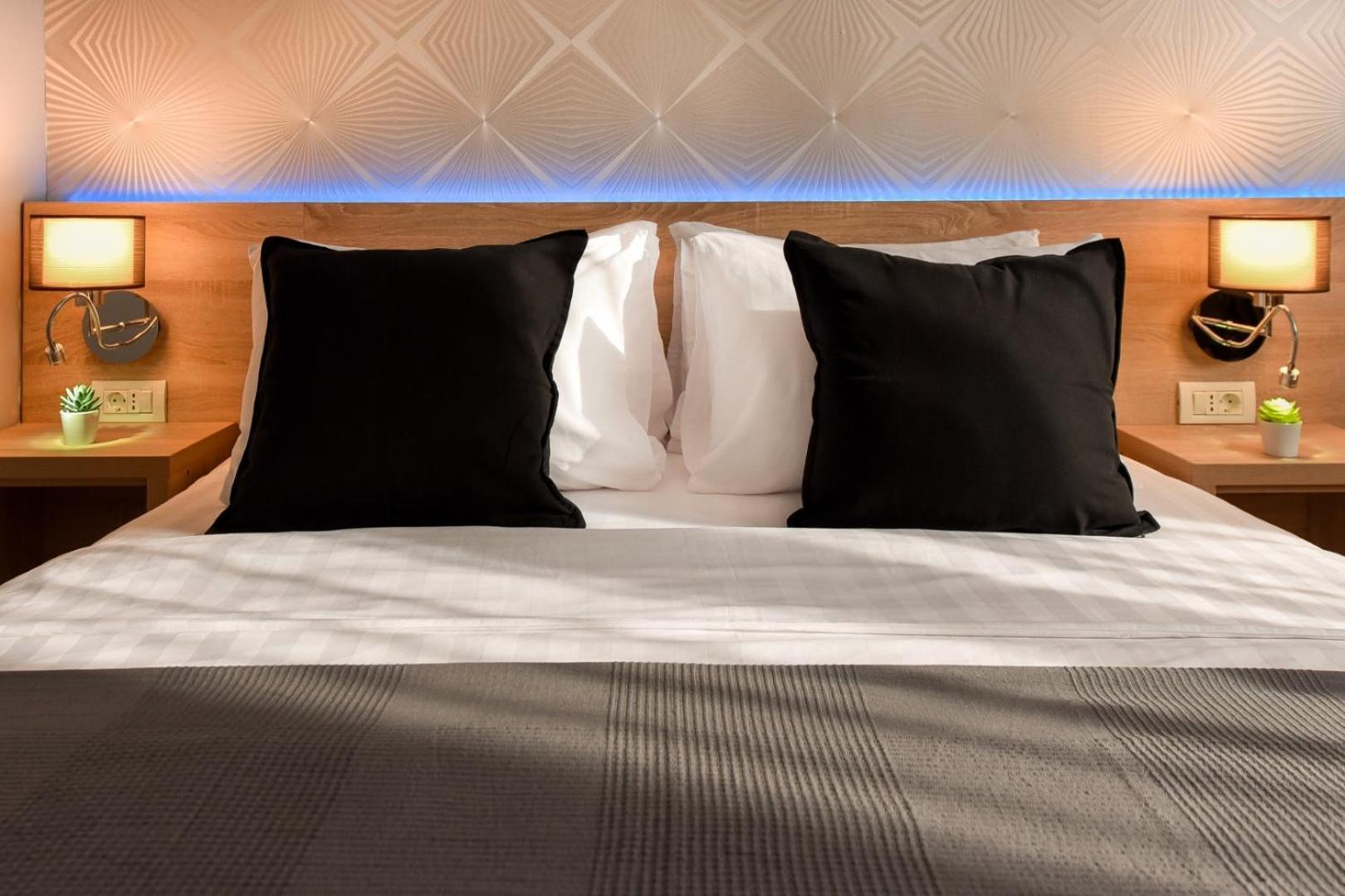 City Center Getaway - Cozy Accommodation For Your Perfect Stay Bucureşti Phòng bức ảnh