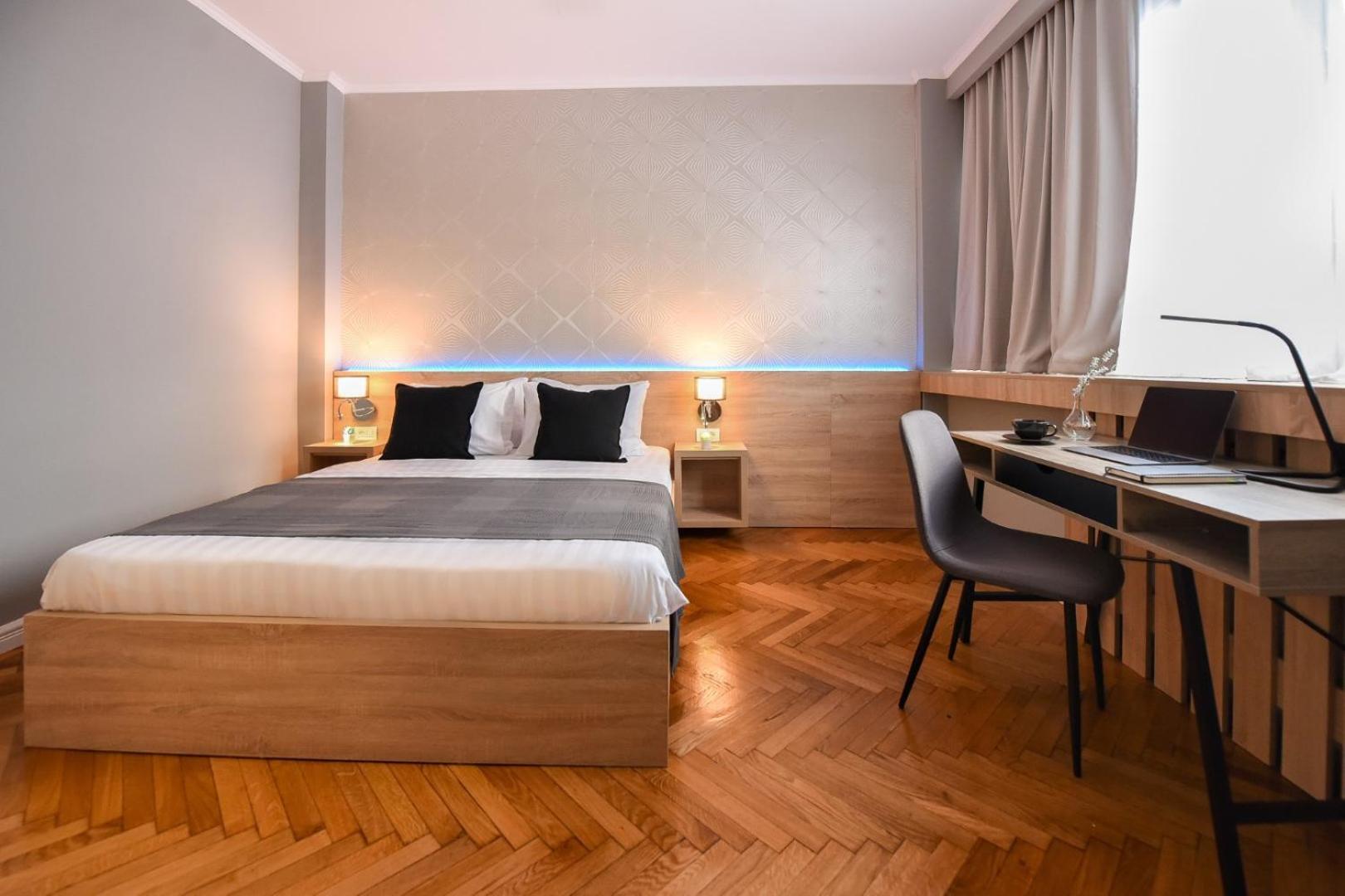 City Center Getaway - Cozy Accommodation For Your Perfect Stay Bucureşti Ngoại thất bức ảnh